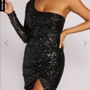 Windsor formal one shoulder dress / size medium / black w/ sequins
